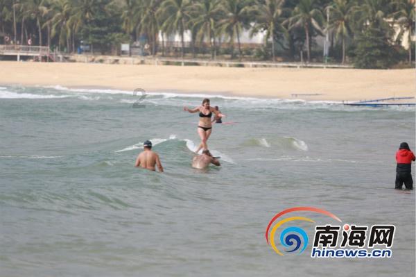 求名谏不得,取义不成:嘉靖帝为何没杀死抬棺进的海瑞?