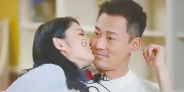 摩娜的时尚装扮