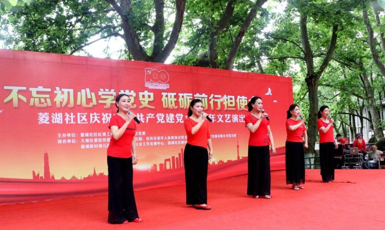 “把脉开方”托起百姓“健康梦”
