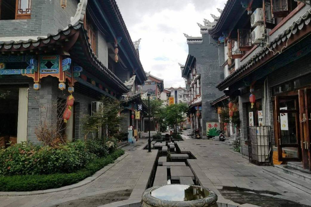 逃离小人国森林