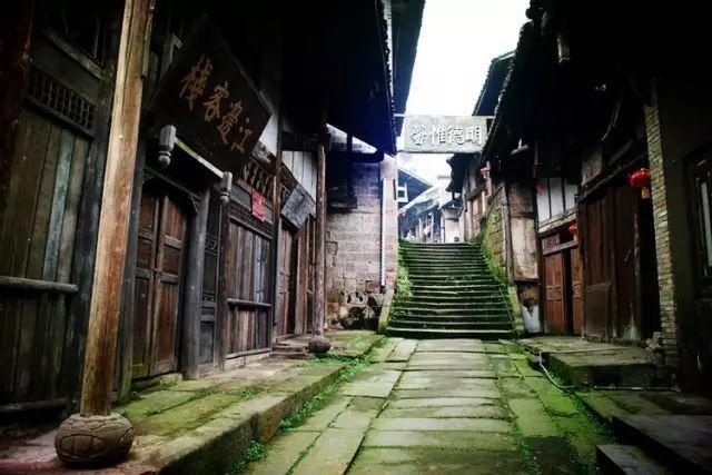 19岁连生三胎，她成豪门弃妇，却拿走35亿逆袭人生