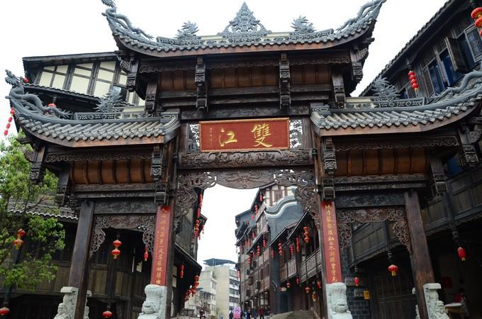 珍宝岛英雄孙玉国，33岁任沈阳军区副司令，76年擅调部队入京被查