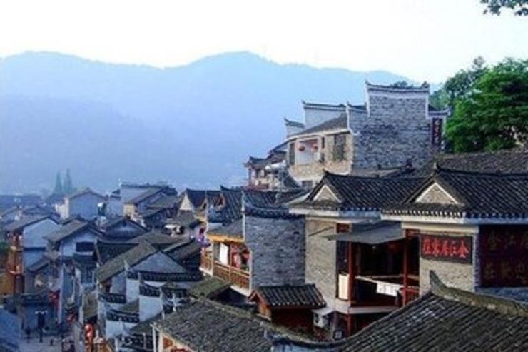 超级坦克消灭僵尸