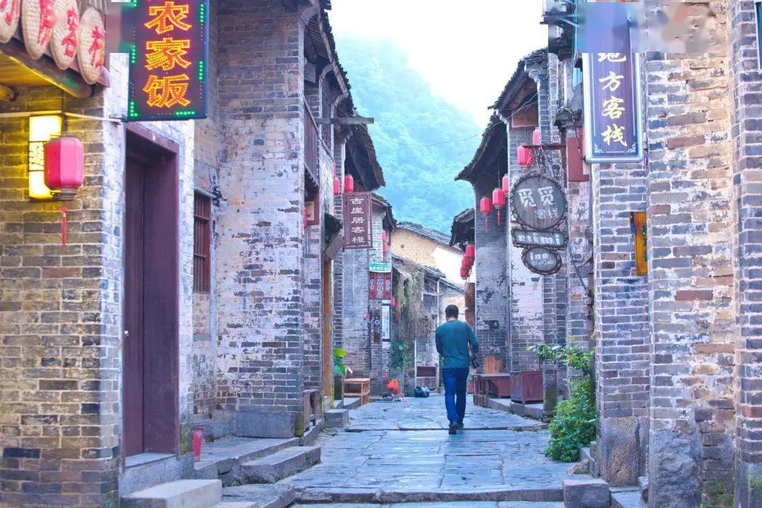 如何看待上海大爷坦然接受儿子不要小孩即兴评述？游戏画面